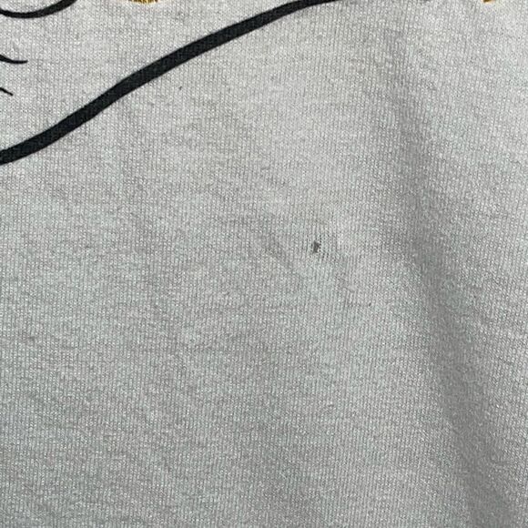 Vintage Disneyland Winnie the Pooh embroidered tshirt - Picture 5 of 10